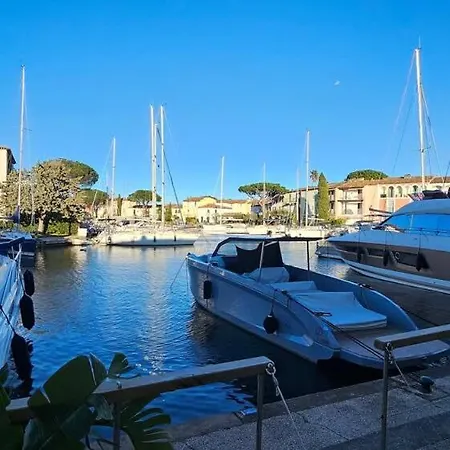 Marina Port Apartamento *